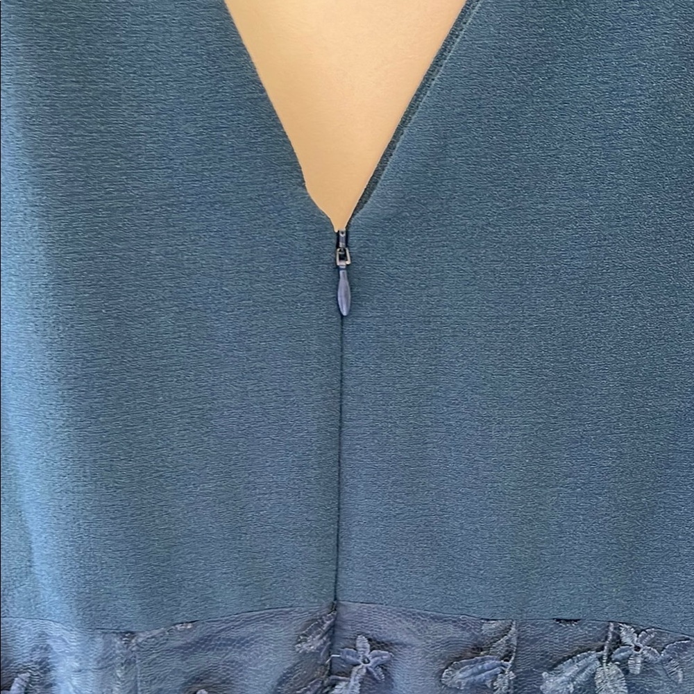 Dress the Population Darleen V-Neck Peacock Blue Embellished Midi Dress - Picture 8 of 13
